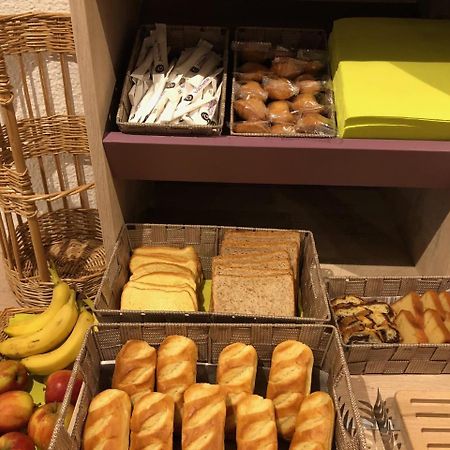 Hotel Du Stade Ex Kyriad Direct Lille Est Stade Pierre Mauroy Вильнёв-д'Аск Экстерьер фото