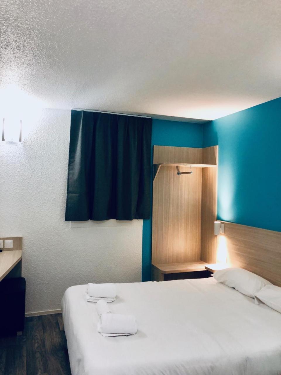 Hotel Du Stade Ex Kyriad Direct Lille Est Stade Pierre Mauroy Вильнёв-д'Аск Экстерьер фото