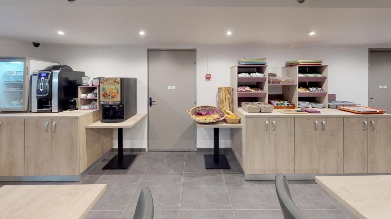 Hotel Du Stade Ex Kyriad Direct Lille Est Stade Pierre Mauroy Вильнёв-д'Аск Экстерьер фото