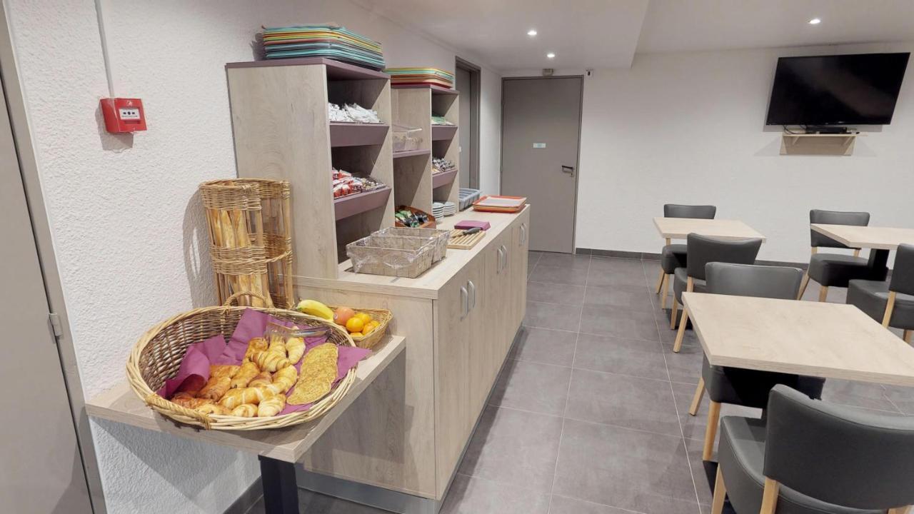 Hotel Du Stade Ex Kyriad Direct Lille Est Stade Pierre Mauroy Вильнёв-д'Аск Экстерьер фото