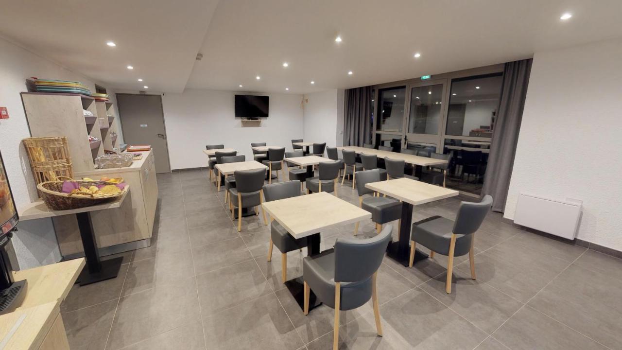 Hotel Du Stade Ex Kyriad Direct Lille Est Stade Pierre Mauroy Вильнёв-д'Аск Экстерьер фото