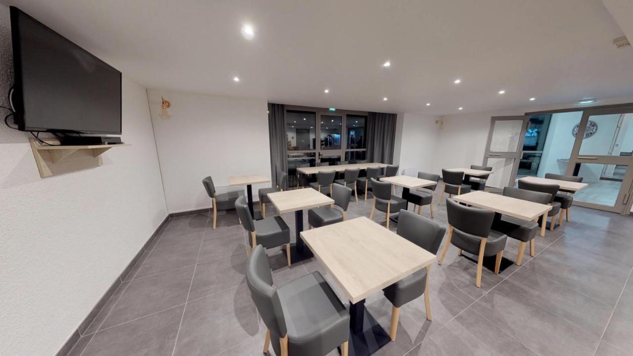 Hotel Du Stade Ex Kyriad Direct Lille Est Stade Pierre Mauroy Вильнёв-д'Аск Экстерьер фото
